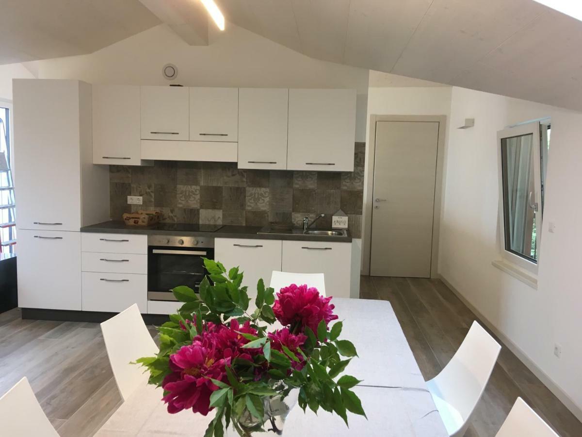 Casa Vacanze Como Брунате Екстериор снимка
